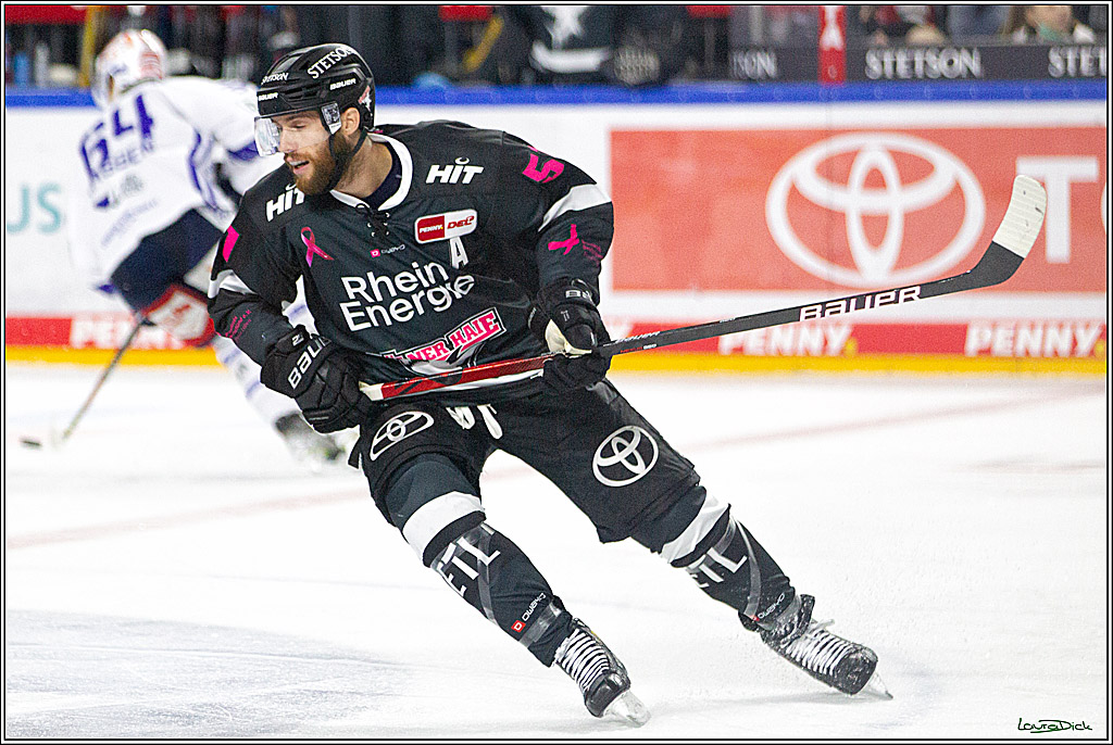 PENNY DEL;  Koelner Haie - Schwenninger Wild Wings; Koeln, 08.10.2021